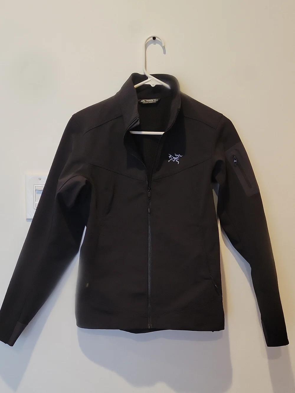 Arc'teryx Women's Black Softshell Utility Jacket with Subtle Logo